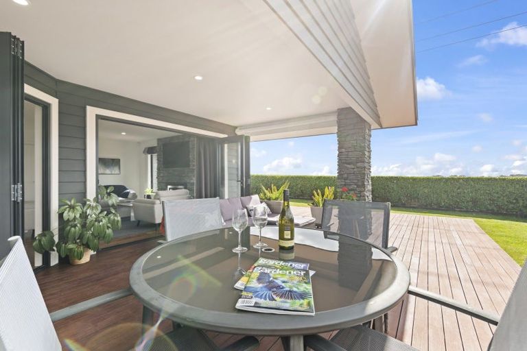 Photo of property in 25 Silicon Way, Fitzherbert, Palmerston North, 4410