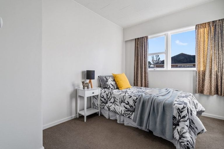 Photo of property in 73 Marne Road, Papakura, 2110