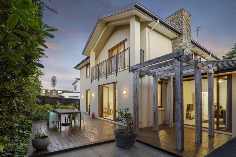 Photo of property in 9 Taylors Avenue, Bryndwr, Christchurch, 8052