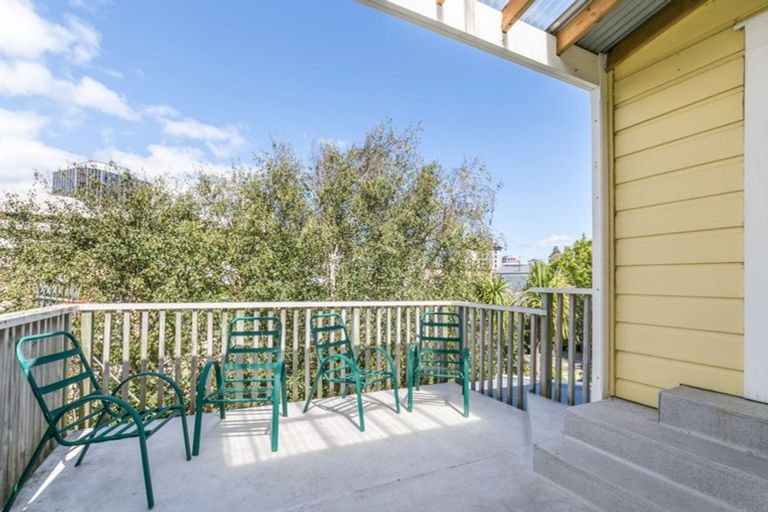 Photo of property in 12 Goring Street, Thorndon, Wellington, 6011