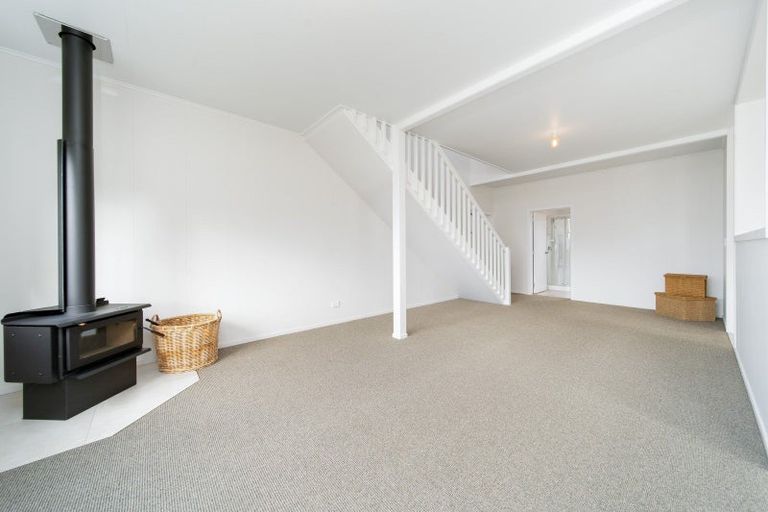 Photo of property in 565 Rockell Road, Whananaki, Hikurangi, 0181