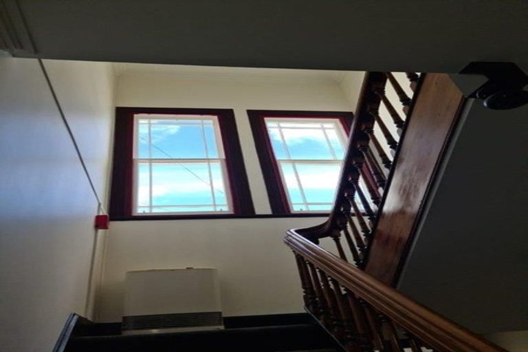 Photo of property in 21b Tinakori Road, Thorndon, Wellington, 6011