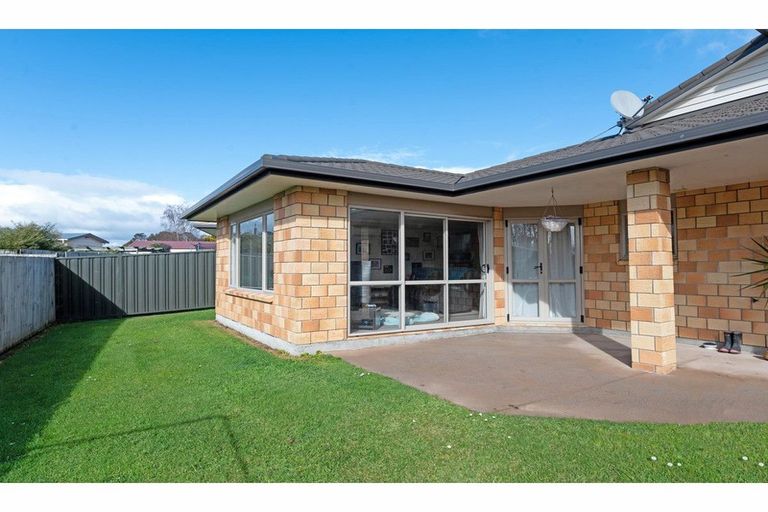 Photo of property in 7/64 Kawaha Point Road, Kawaha Point, Rotorua, 3010