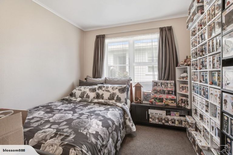 Photo of property in 1/4 Royal Arch Place, Rosehill, Papakura, 2113