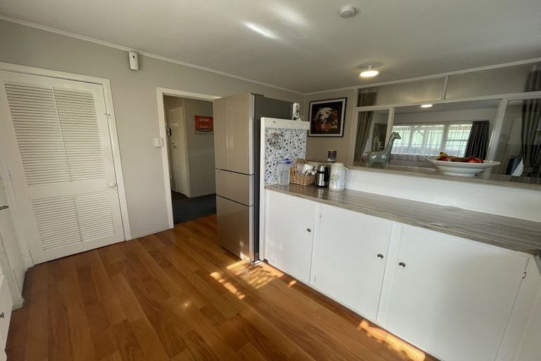 Photo of property in 1 Chartwell Avenue, Glenfield, Auckland, 0629