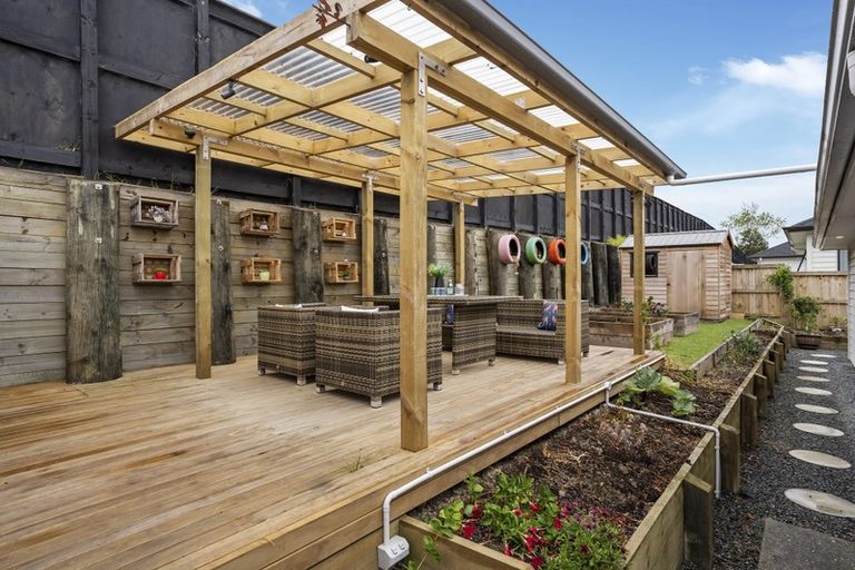 Photo of property in 25 Ahorangi Road, Silverdale, 0932