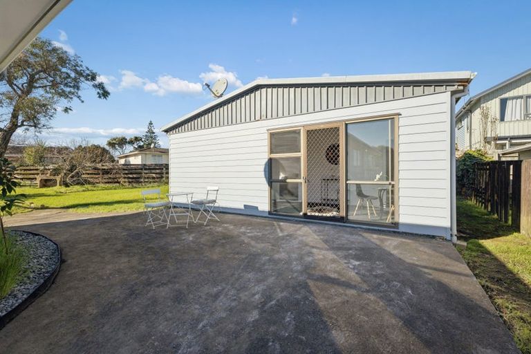 Photo of property in 7 Pushon Place, Clendon Park, Auckland, 2103