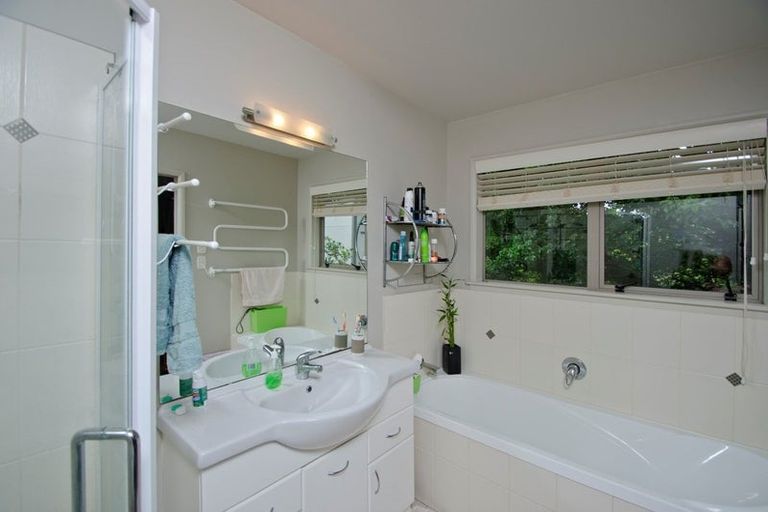 Photo of property in 52 Honeysuckle Lane, Ohauiti, Tauranga, 3112