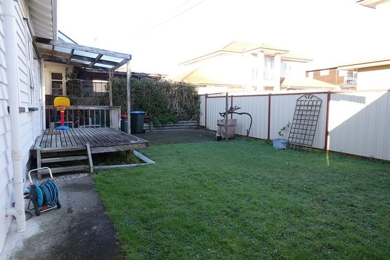 Photo of property in 1/137 Abbotts Way, Remuera, Auckland, 1050