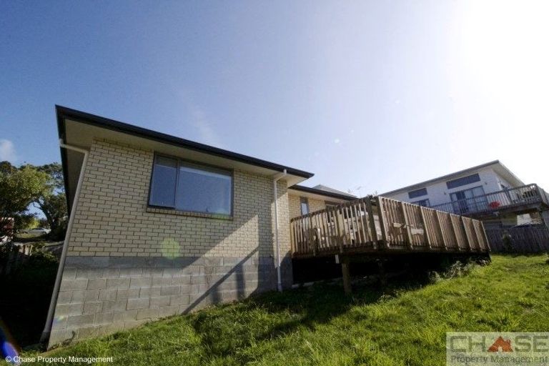 Photo of property in 16a Holiday Road, Stanmore Bay, Whangaparaoa, 0932