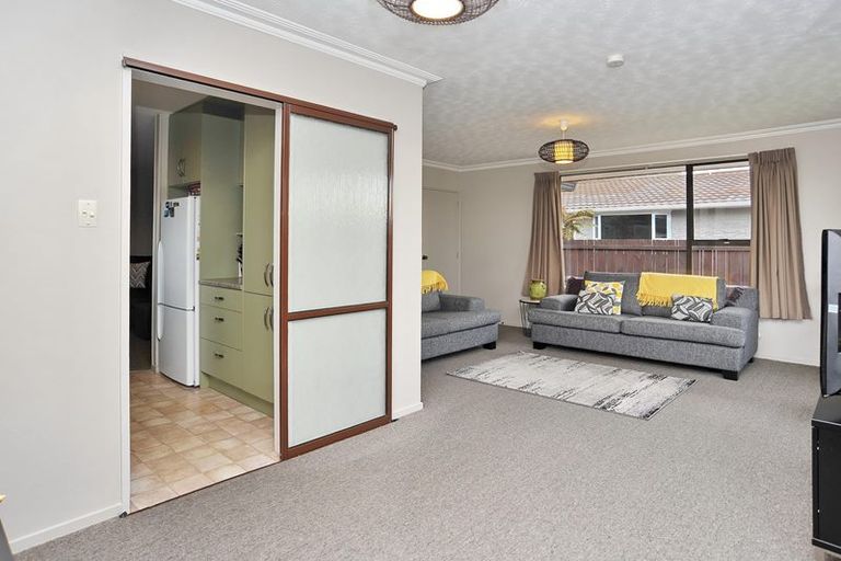 Photo of property in 9 Greenock Street, Redwood, Christchurch, 8051