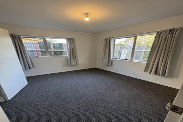 Photo of property in 240b Te Atatu Road, Te Atatu South, Auckland, 0610