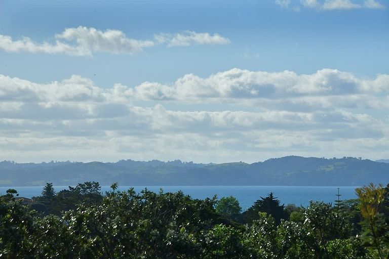 Photo of property in 32 Alec Craig Way, Gulf Harbour, Whangaparaoa, 0930