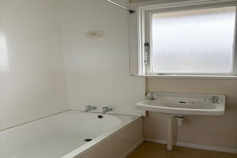 Photo of property in 21 Charlton Road, Gore, 9710