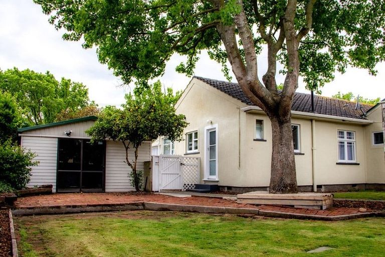 Photo of property in 390 Linwood Avenue, Bromley, Christchurch, 8062