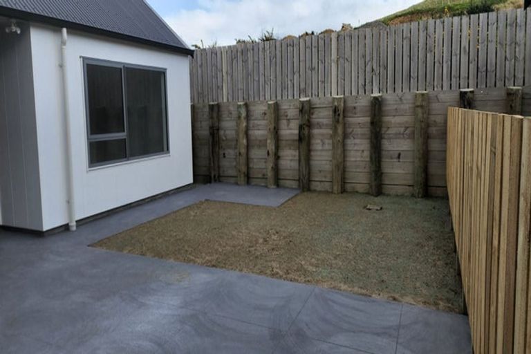 Photo of property in 17 Lemonwood Way, Woodridge, Wellington, 6037