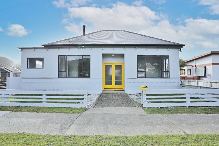 Photo of property in 21 Spencer Street, Bluff, 9814