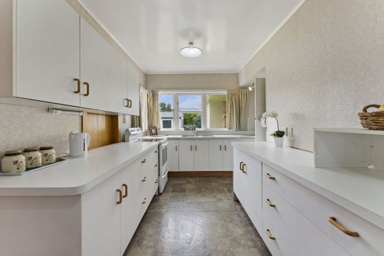 Photo of property in 39 Fraser Crescent, Elderslea, Upper Hutt, 5018