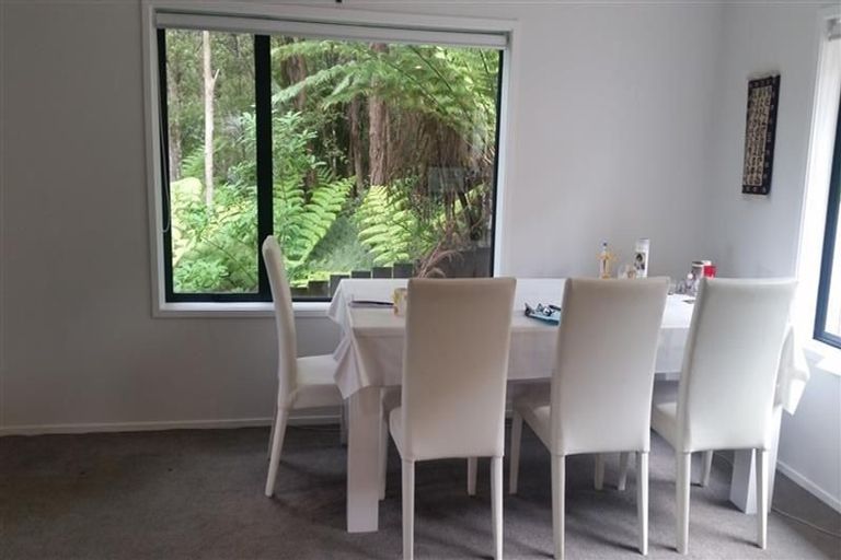 Photo of property in 43 Heathglen Place, Bayview, Auckland, 0629
