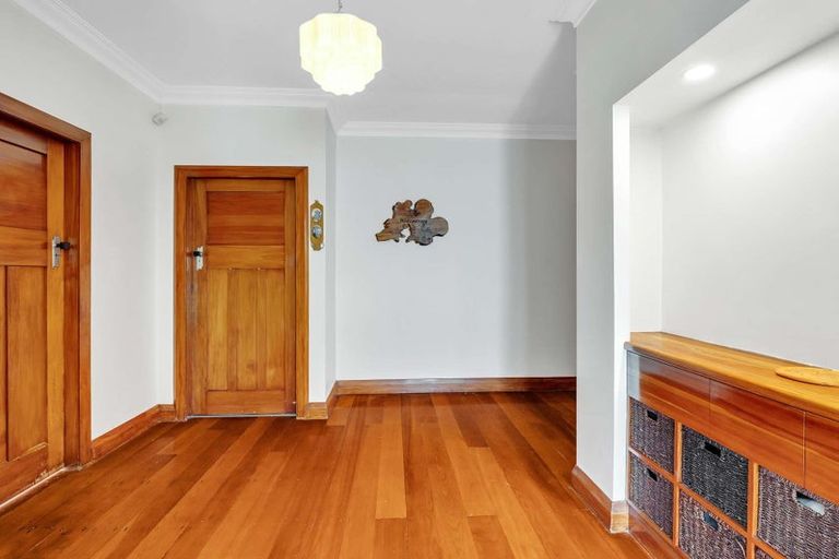 Photo of property in 18 Delhi Avenue, Aramoho, Whanganui, 4500