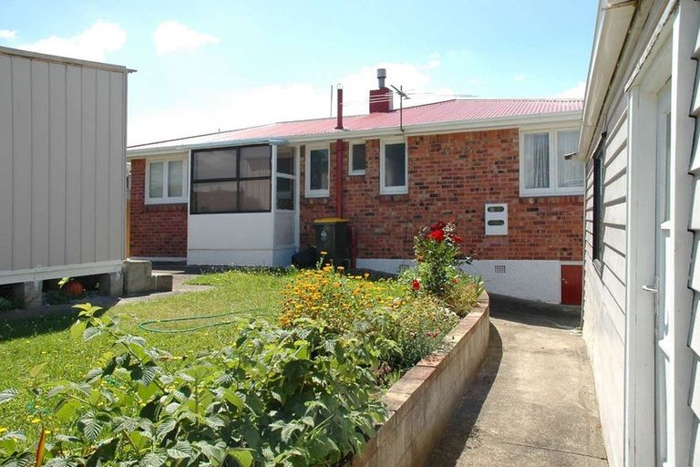 Photo of property in 11 Kerrydale Road, Manurewa, Auckland, 2102