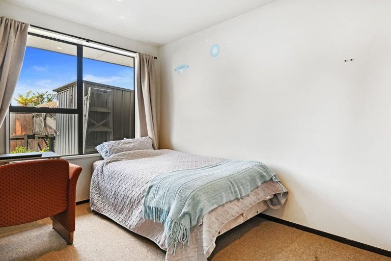 Photo of property in 2/99 Denise Crescent, Hornby, Christchurch, 8042