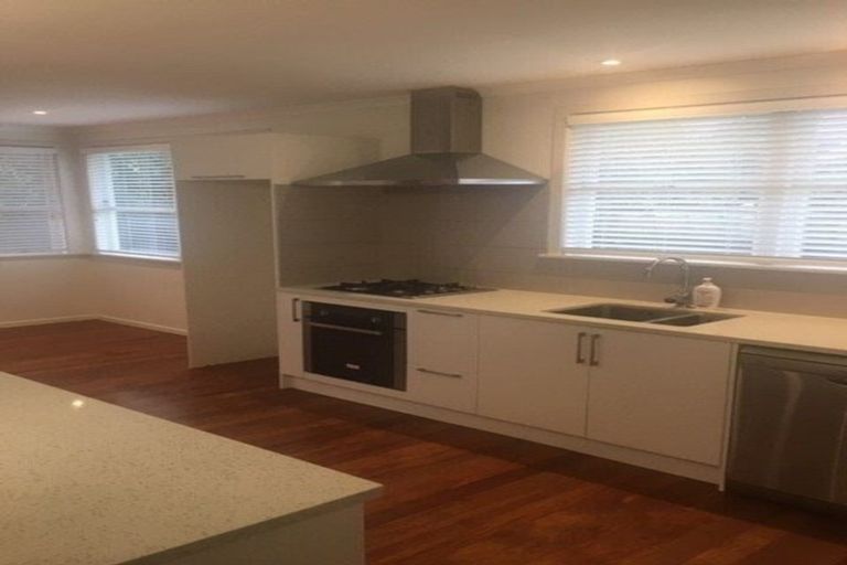 Photo of property in 49 Toroa Street, Torbay, Auckland, 0630