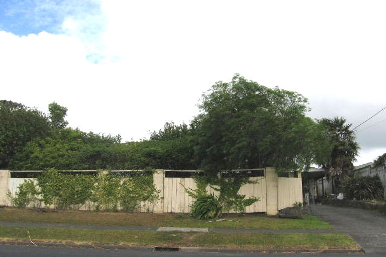 Photo of property in 7 Sunnynook Road, Forrest Hill, Auckland, 0620