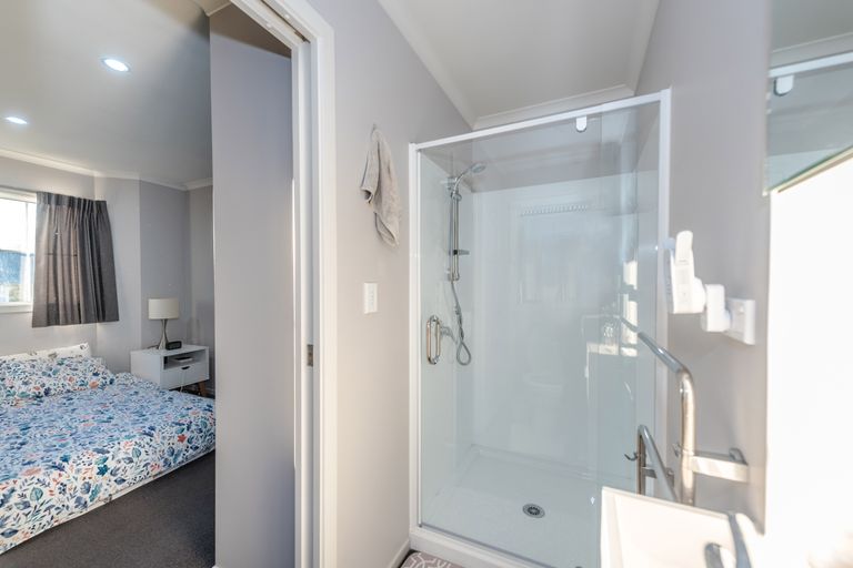 Photo of property in 7 Queens Park Crescent, Frankton, Hamilton, 3204