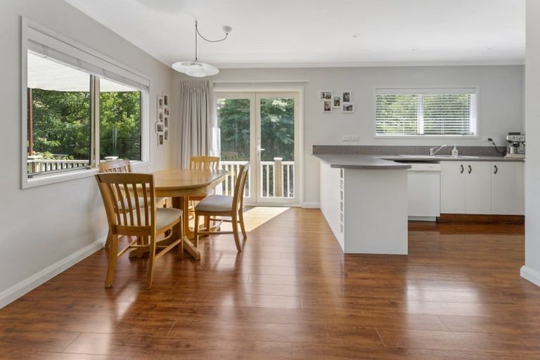 Photo of property in 25 Totara View Road, Wakefield, 7095