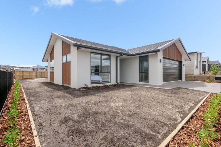 Photo of property in 126 Sentinel Avenue, Omokoroa, 3114