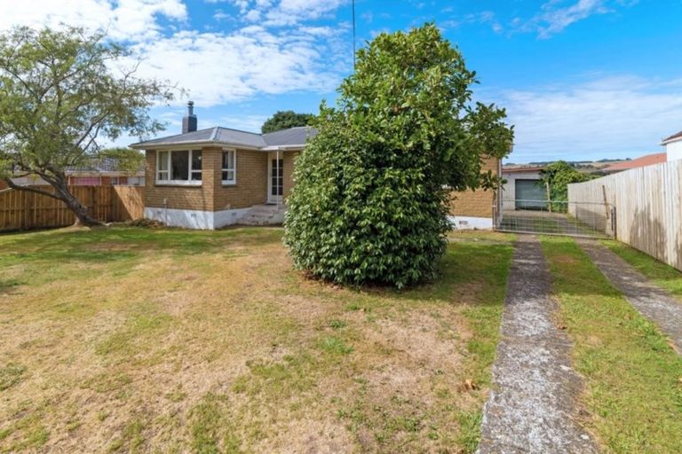Photo of property in 16 Leslie Avenue, Western Heights, Rotorua, 3015