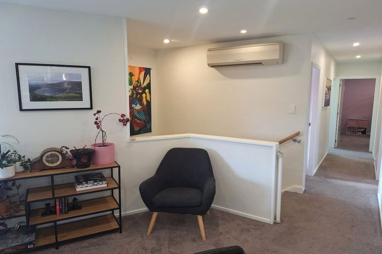 Photo of property in 17 Thomas Street, Stokes Valley, Lower Hutt, 5019