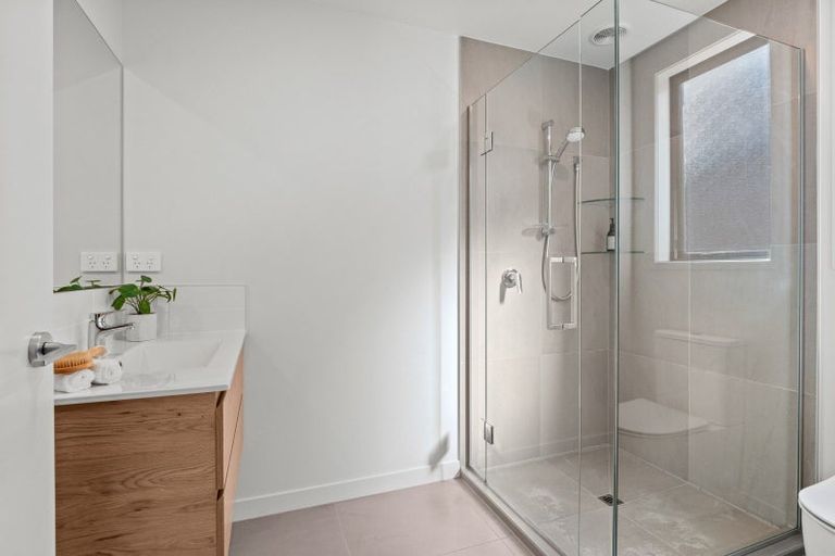 Photo of property in 39 Mulholland Drive, Jacks Point, 9371