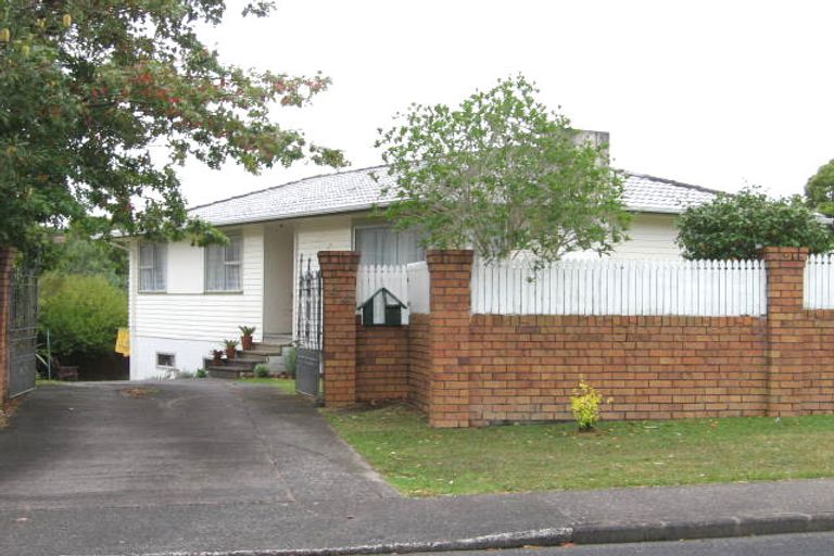 Photo of property in 44 Kirby Street, Glendene, Auckland, 0602