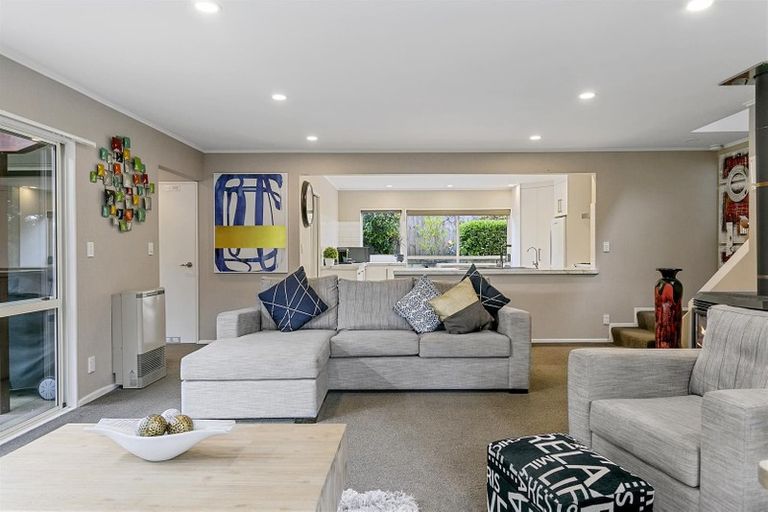 Photo of property in 11 Golders Place, Richmond Heights, Taupo, 3330