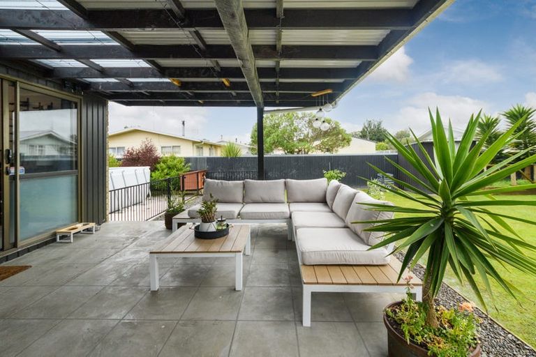 Photo of property in 14 Huntly Street, Foxton, 4814