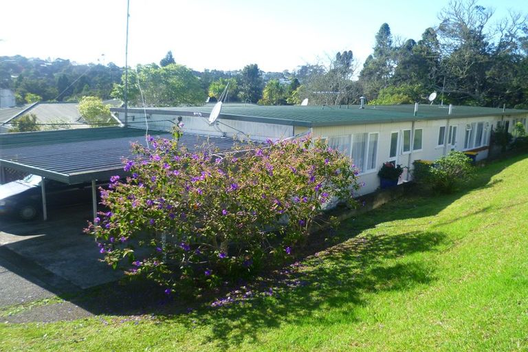 Photo of property in 2/91 Verran Road, Birkenhead, Auckland, 0626