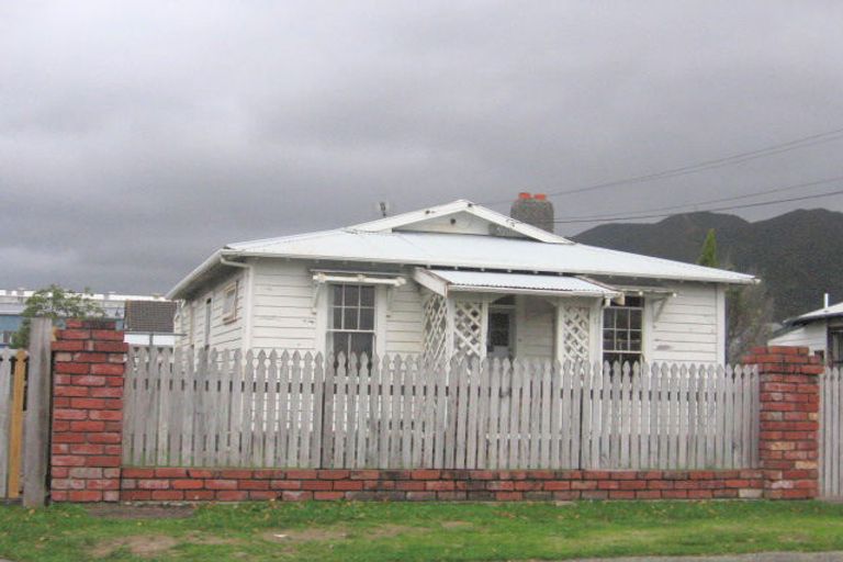 Photo of property in 59 York Street, Moera, Lower Hutt, 5010