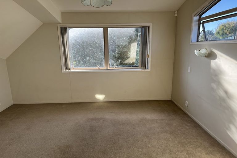 Photo of property in 14 Binda Place, Botany Downs, Auckland, 2010