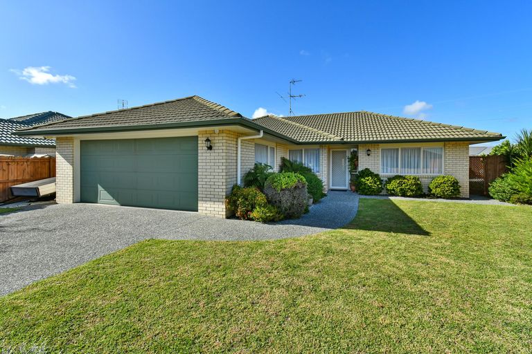 Photo of property in 79 Longford Park Drive, Takanini, 2112