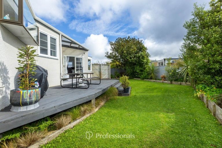 Photo of property in 1071 High Street, Taita, Lower Hutt, 5011