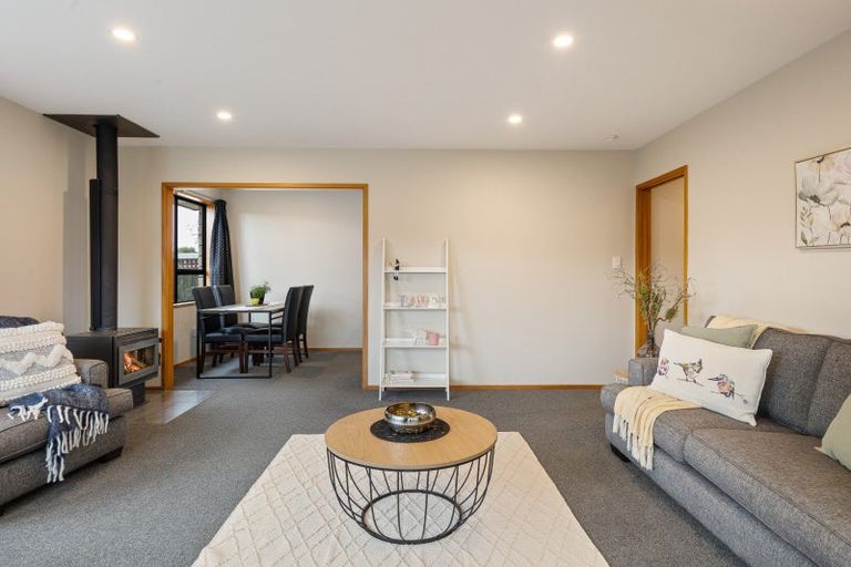 Photo of property in 81 Vivian Street, Burwood, Christchurch, 8083