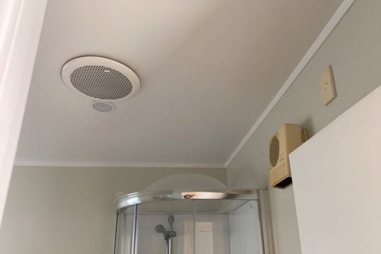 Photo of property in 39 Nirvana Way, Mount Roskill, Auckland, 1041