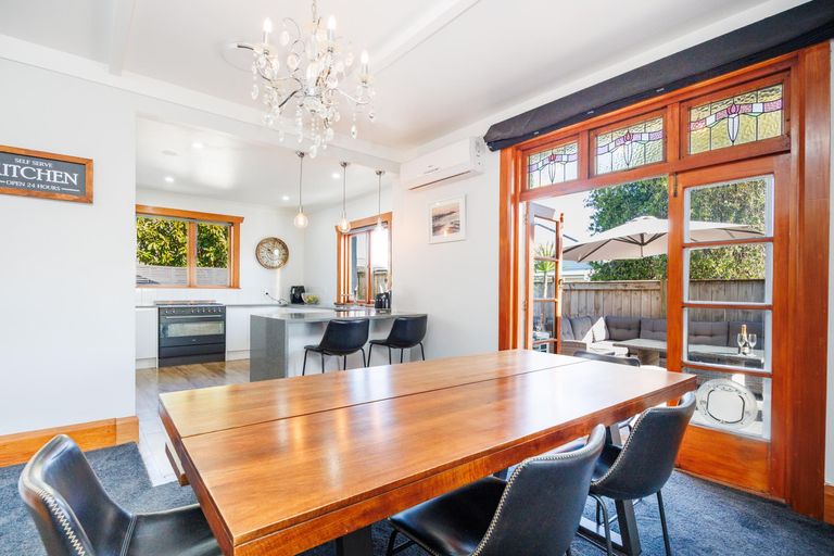 Photo of property in 116 Heretaunga Street, Palmerston North, 4414