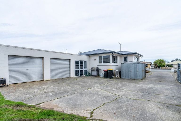 Photo of property in 17 Regent Street, Newfield, Invercargill, 9812