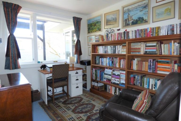 Photo of property in 9 Oxford Street, Holmes Hill, Oamaru, 9401