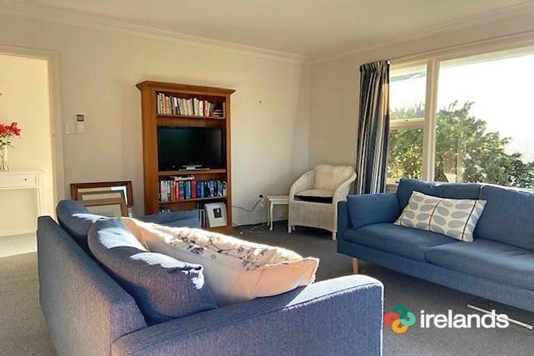 Photo of property in 2/4 Kyeburn Place, Avonhead, Christchurch, 8042