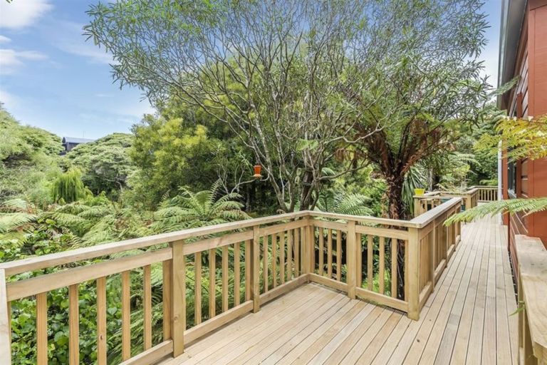Photo of property in 2 Sea Vista Drive, Pukerua Bay, 5026
