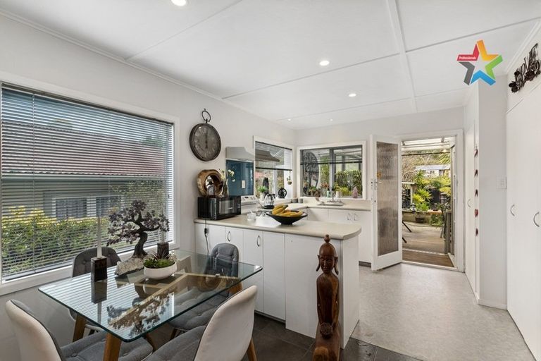 Photo of property in 19 Gardiner Grove, Wainuiomata, Lower Hutt, 5014